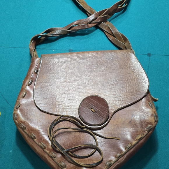 Vintage Brown Leather Crossbody Bag. #15 - Picture 2 of 7